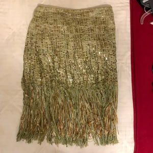 Skirt-flapper style that shimmers & moves